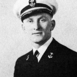 Kirk Douglas - Famous Veterans